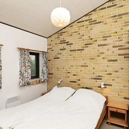 Three-bedroom Holiday In Reksteren Ålbæk